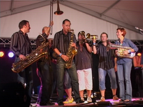 brass com 071