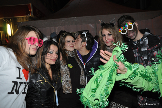 holdrio x 099